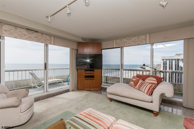 3101 Boardwalk, Atlantic City, New Jersey 08401, 2 Bedrooms Bedrooms, 7 Rooms Rooms,2 BathroomsBathrooms,Condominium,For Sale,Boardwalk,541315