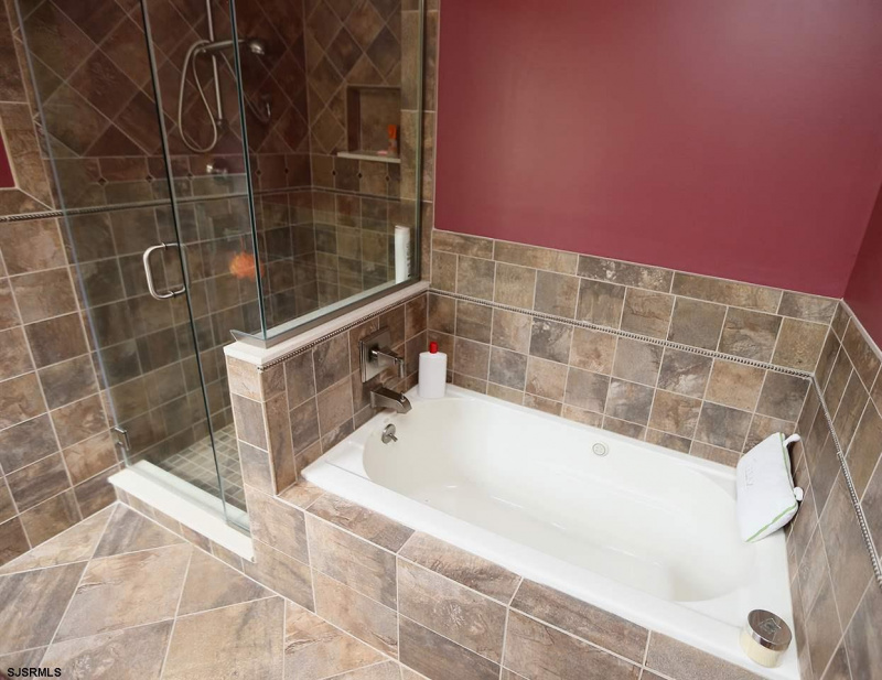 5 Heritage, Marmora, New Jersey 08223, 4 Bedrooms Bedrooms, 11 Rooms Rooms,3 BathroomsBathrooms,Residential,For Sale,Heritage,541339