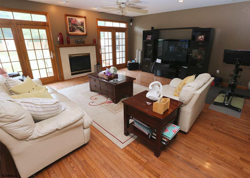 5 Heritage, Marmora, New Jersey 08223, 4 Bedrooms Bedrooms, 11 Rooms Rooms,3 BathroomsBathrooms,Residential,For Sale,Heritage,541339