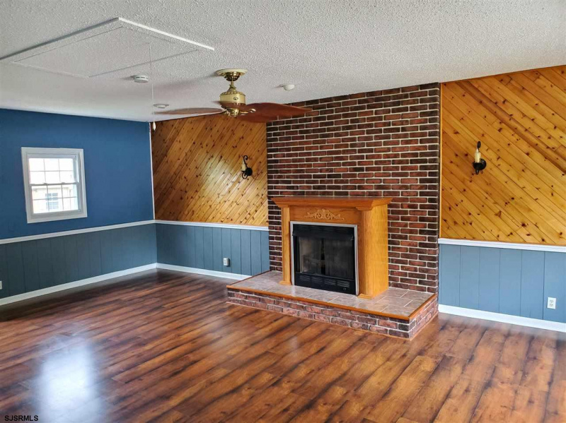 13 FRANCIS DRIVE, Pennsville Township, New Jersey 08070, 3 Bedrooms Bedrooms, 7 Rooms Rooms,1 BathroomBathrooms,Residential,For Sale,FRANCIS DRIVE,541351