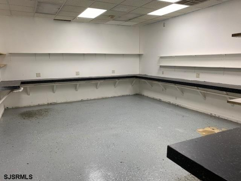 241 White Horse, Pomona, New Jersey 08215, ,Commercial/industrial,For Sale,White Horse,541360