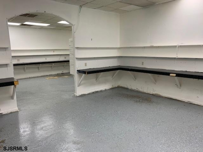 241 White Horse, Pomona, New Jersey 08215, ,Commercial/industrial,For Sale,White Horse,541360