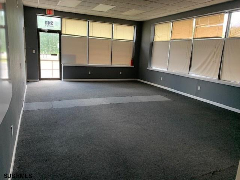 241 White Horse, Pomona, New Jersey 08215, ,Commercial/industrial,For Sale,White Horse,541360