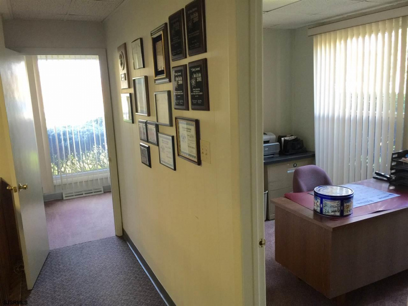 1071 Landis, Vineland, New Jersey 08360, ,6 BathroomsBathrooms,Commercial/industrial,For Sale,Landis,541370