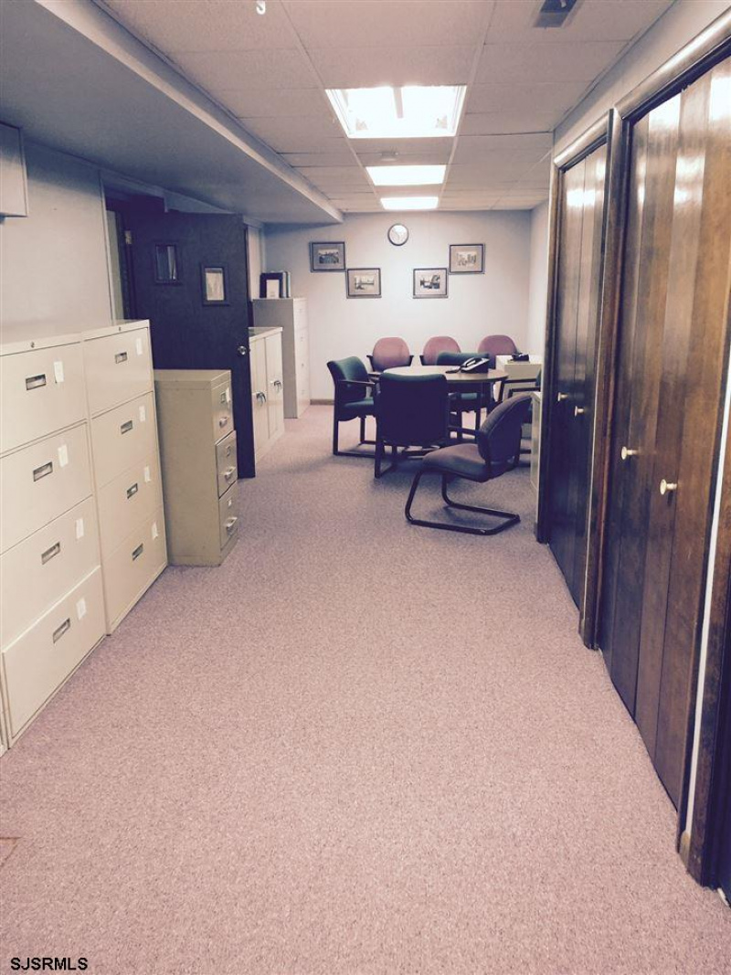 1071 Landis, Vineland, New Jersey 08360, ,6 BathroomsBathrooms,Commercial/industrial,For Sale,Landis,541370