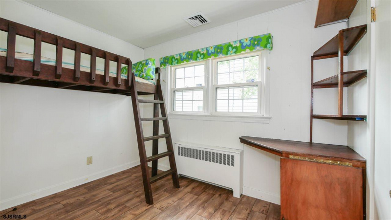 605 Broad, Northfield, New Jersey 08225, 5 Bedrooms Bedrooms, 9 Rooms Rooms,2 BathroomsBathrooms,Residential,For Sale,Broad,541354
