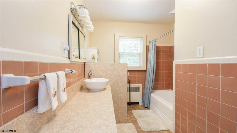 605 Broad, Northfield, New Jersey 08225, 5 Bedrooms Bedrooms, 9 Rooms Rooms,2 BathroomsBathrooms,Residential,For Sale,Broad,541354