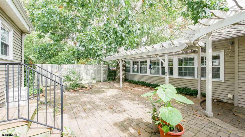 605 Broad, Northfield, New Jersey 08225, 5 Bedrooms Bedrooms, 9 Rooms Rooms,2 BathroomsBathrooms,Residential,For Sale,Broad,541354