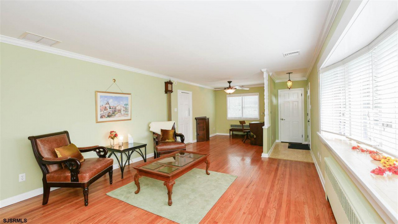 605 Broad, Northfield, New Jersey 08225, 5 Bedrooms Bedrooms, 9 Rooms Rooms,2 BathroomsBathrooms,Residential,For Sale,Broad,541354