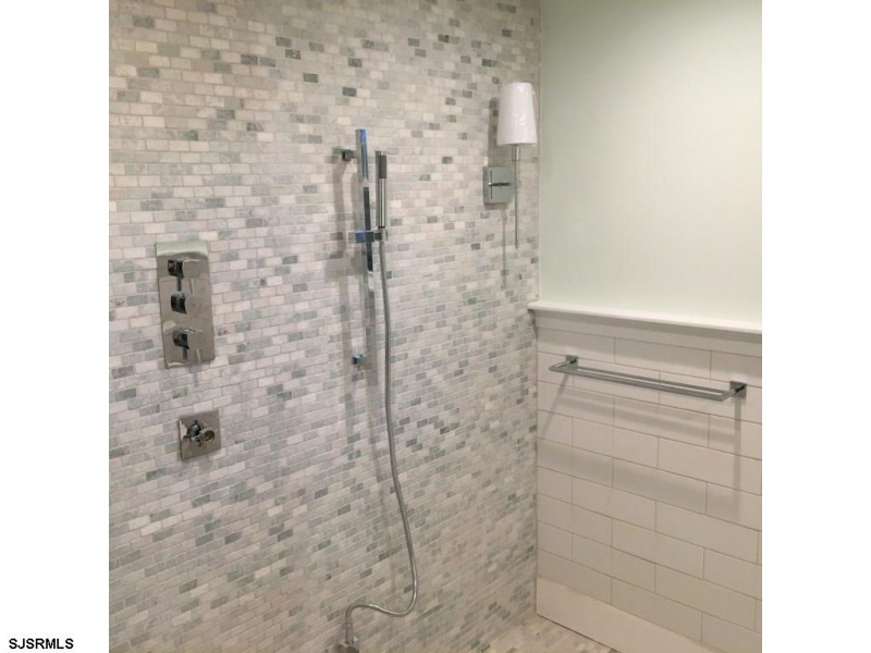 2 Tallahassee, Atlantic City, New Jersey 08401, 7 Bedrooms Bedrooms, 15 Rooms Rooms,5 BathroomsBathrooms,Residential,For Sale,Tallahassee,541356