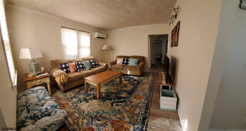 202 Cambridge Ave, Ventnor, New Jersey 08406, 3 Bedrooms Bedrooms, 8 Rooms Rooms,2 BathroomsBathrooms,Residential,For Sale,Cambridge Ave,541387