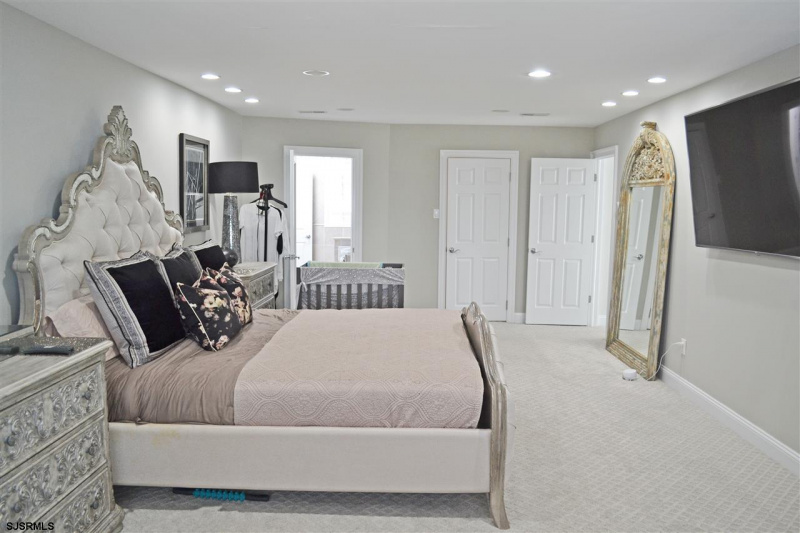 601 Kingsley, Ventnor, New Jersey 00840-6, 5 Bedrooms Bedrooms, 15 Rooms Rooms,3 BathroomsBathrooms,Residential,For Sale,Kingsley,541393