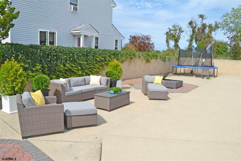601 Kingsley, Ventnor, New Jersey 00840-6, 5 Bedrooms Bedrooms, 15 Rooms Rooms,3 BathroomsBathrooms,Residential,For Sale,Kingsley,541393