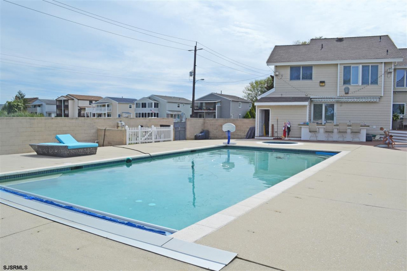 601 Kingsley, Ventnor, New Jersey 00840-6, 5 Bedrooms Bedrooms, 15 Rooms Rooms,3 BathroomsBathrooms,Residential,For Sale,Kingsley,541393