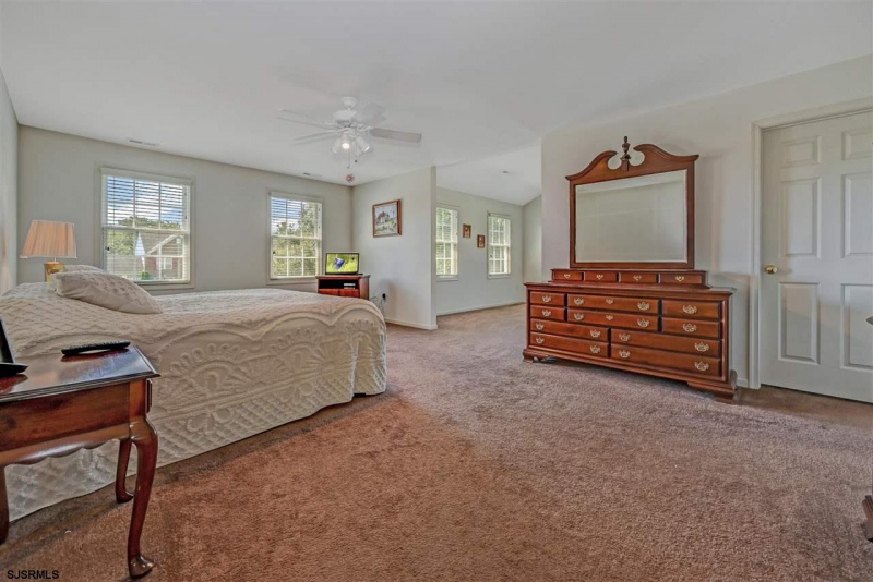 4 Marshall Dr, Egg Harbor Township, New Jersey 08234, 4 Bedrooms Bedrooms, 16 Rooms Rooms,2 BathroomsBathrooms,Residential,For Sale,Marshall Dr,541400