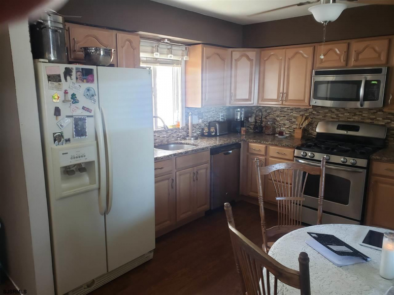 112 Bayshore, Brigantine, New Jersey 08203, 4 Bedrooms Bedrooms, 8 Rooms Rooms,2 BathroomsBathrooms,Residential,For Sale,Bayshore,541405