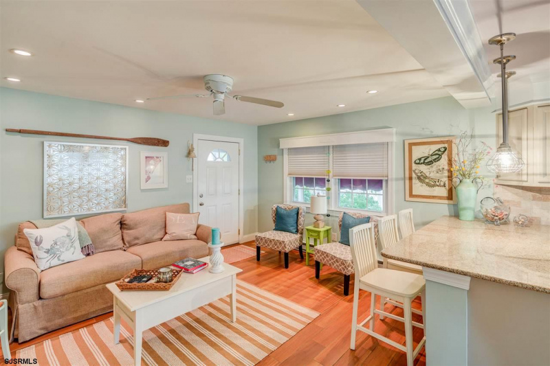 9303 3rd Ave, Stone Harbor, New Jersey 08247, 2 Bedrooms Bedrooms, 4 Rooms Rooms,1 BathroomBathrooms,Condominium,For Sale,3rd Ave,541415