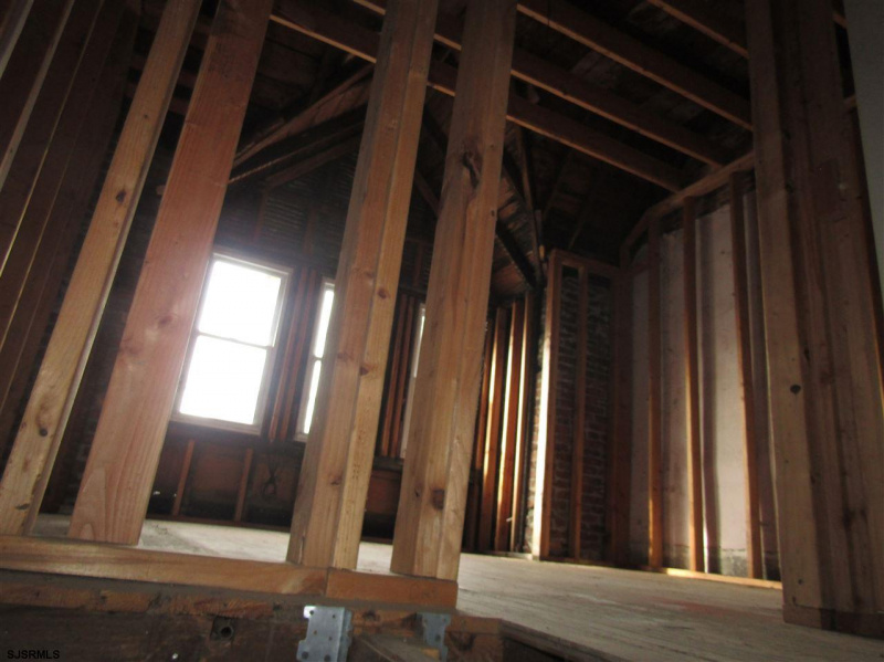 343 Connecticut, Atlantic City, New Jersey 08401, 3 Bedrooms Bedrooms, 5 Rooms Rooms,1 BathroomBathrooms,Residential,For Sale,Connecticut,541413