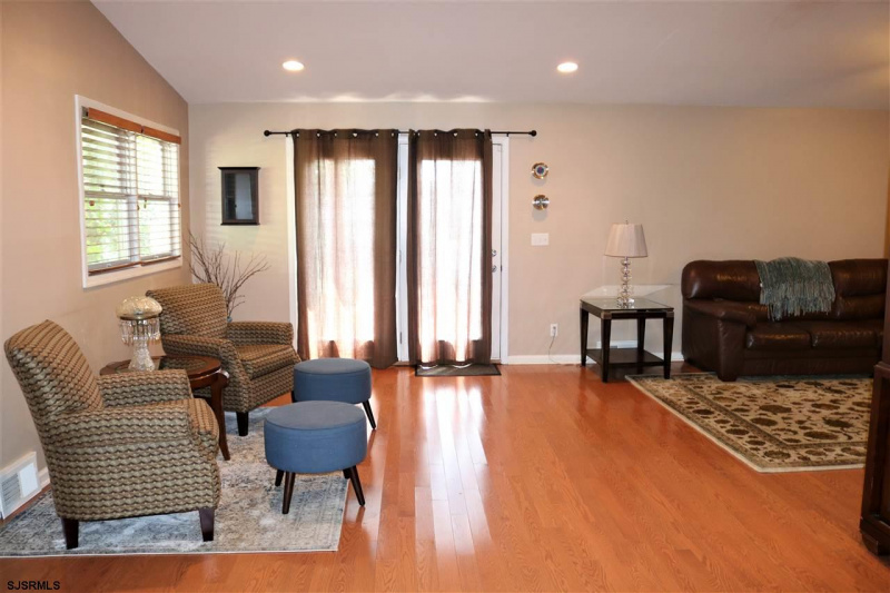 115 Balfour Ave, Linwood, New Jersey 08221, 4 Bedrooms Bedrooms, 10 Rooms Rooms,4 BathroomsBathrooms,Residential,For Sale,Balfour Ave,541433