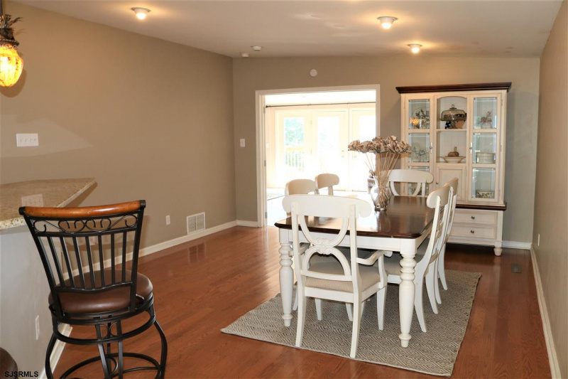 115 Balfour Ave, Linwood, New Jersey 08221, 4 Bedrooms Bedrooms, 10 Rooms Rooms,4 BathroomsBathrooms,Residential,For Sale,Balfour Ave,541433