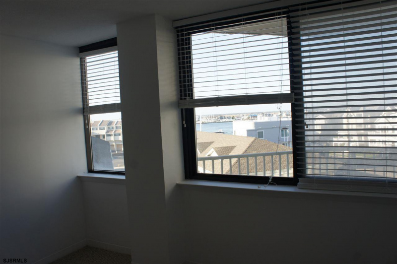 111 16th Ave, Longport, New Jersey 08403, 1 Bedroom Bedrooms, 4 Rooms Rooms,1 BathroomBathrooms,Condominium,For Sale,16th Ave,541427