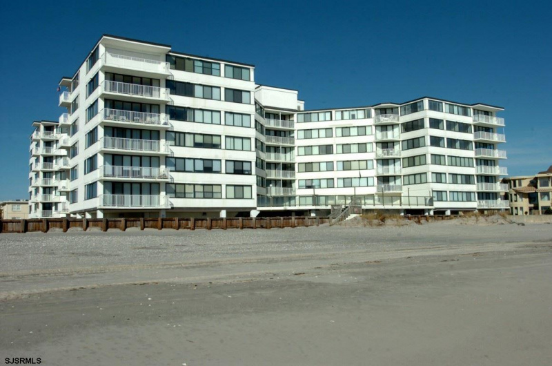 111 16th Ave, Longport, New Jersey 08403, 1 Bedroom Bedrooms, 4 Rooms Rooms,1 BathroomBathrooms,Condominium,For Sale,16th Ave,541427