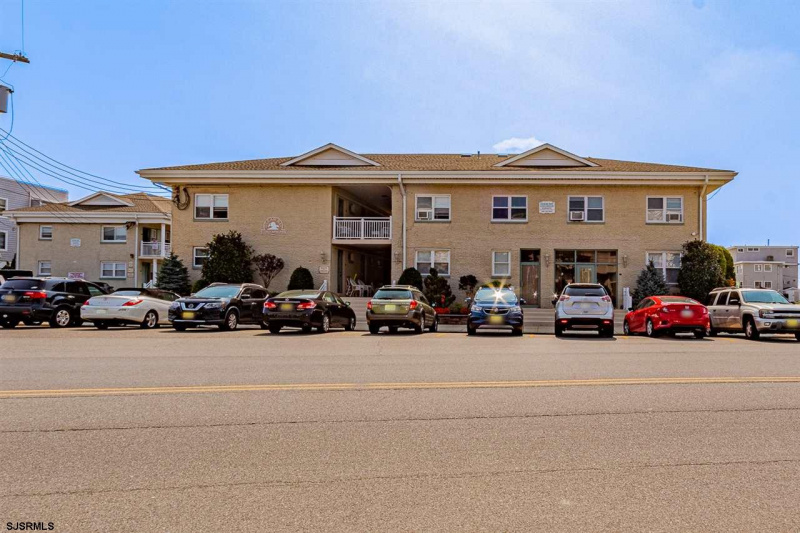 1600 Atlantic Ave, Longport, New Jersey 08403, 2 Rooms Rooms,1 BathroomBathrooms,Condominium,For Sale,Atlantic Ave,541437