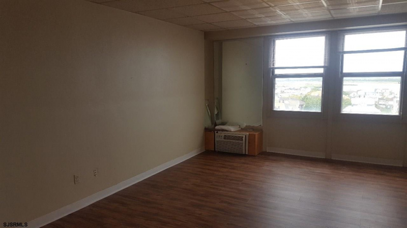 2834 Atlantic, New Jersey 08401, 1 Bedroom Bedrooms, 3 Rooms Rooms,1 BathroomBathrooms,Rental non-commercial,For Sale,Atlantic,541470
