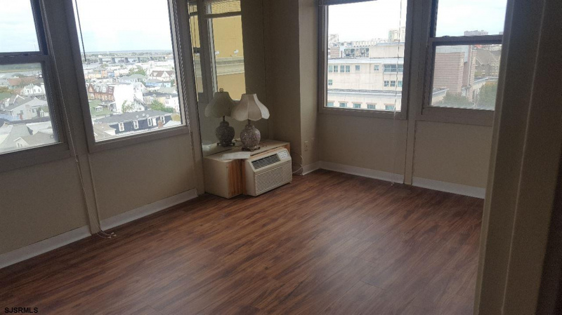 2834 Atlantic, New Jersey 08401, 1 Bedroom Bedrooms, 3 Rooms Rooms,1 BathroomBathrooms,Rental non-commercial,For Sale,Atlantic,541470