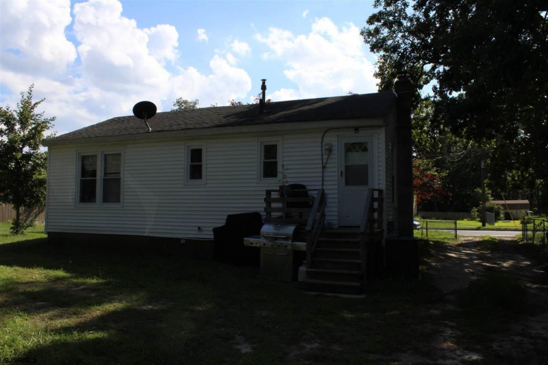808 Ashland, Pleasantville, New Jersey 08232-4310, 2 Bedrooms Bedrooms, 5 Rooms Rooms,1 BathroomBathrooms,Residential,For Sale,Ashland,540842