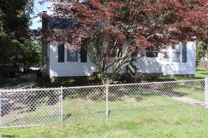 808 Ashland, Pleasantville, New Jersey 08232-4310, 2 Bedrooms Bedrooms, 5 Rooms Rooms,1 BathroomBathrooms,Residential,For Sale,Ashland,540842
