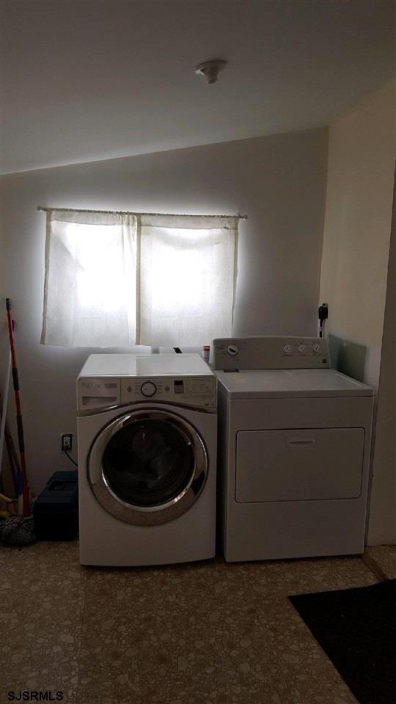 1304 Garrison, Vineland, New Jersey 08360, 2 Bedrooms Bedrooms, 5 Rooms Rooms,1 BathroomBathrooms,Residential,For Sale,Garrison,541476