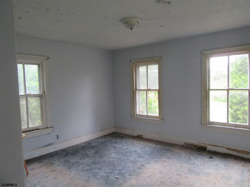 1060 Dragston, Dividing Creek, New Jersey 08315, 3 Bedrooms Bedrooms, 6 Rooms Rooms,1 BathroomBathrooms,Residential,For Sale,Dragston,541502