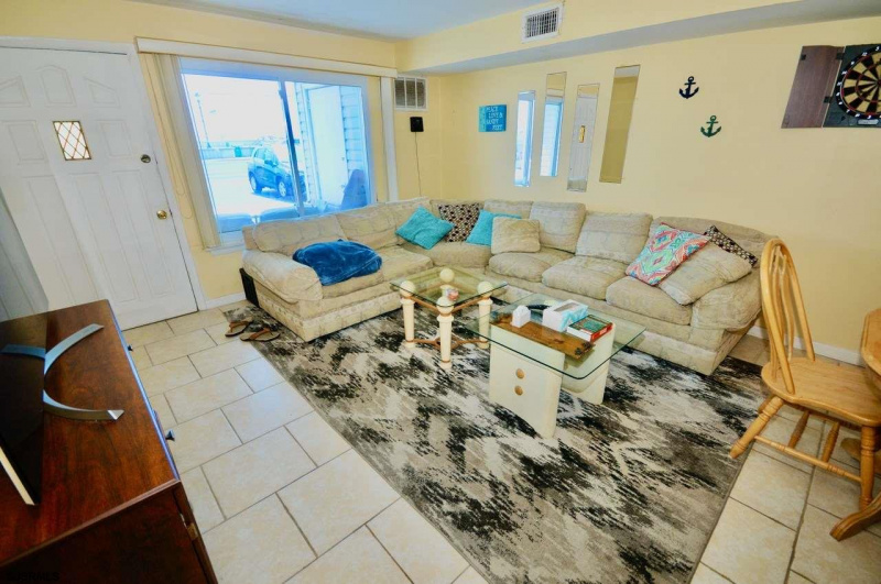 1101 Brigantine, Brigantine, New Jersey 08203, 3 Bedrooms Bedrooms, 6 Rooms Rooms,2 BathroomsBathrooms,Condominium,For Sale,Brigantine,541460