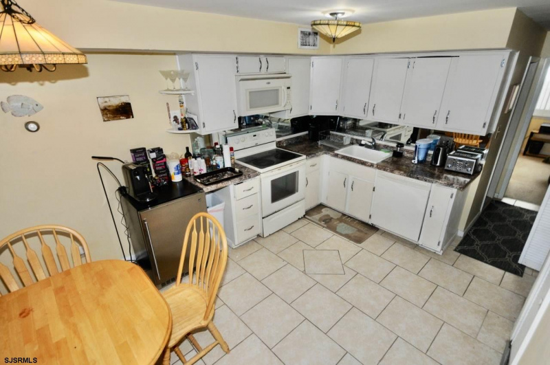 1101 Brigantine, Brigantine, New Jersey 08203, 3 Bedrooms Bedrooms, 6 Rooms Rooms,2 BathroomsBathrooms,Condominium,For Sale,Brigantine,541460