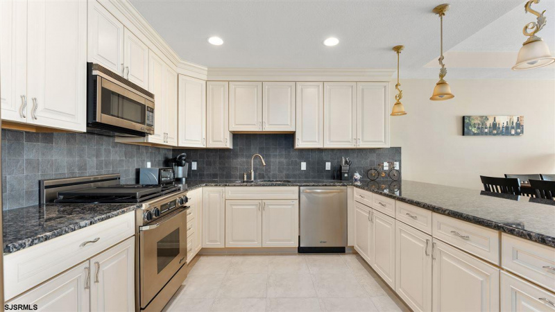 450 Nashville, Wildwood Crest, New Jersey 08260, 3 Bedrooms Bedrooms, 6 Rooms Rooms,2 BathroomsBathrooms,Condominium,For Sale,Nashville,541485