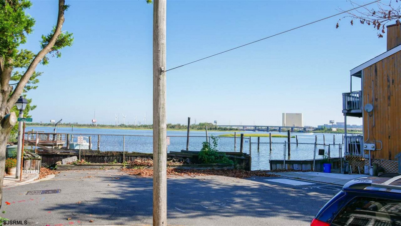 210 Brighton, Atlantic City, New Jersey 08401, 4 Bedrooms Bedrooms, 7 Rooms Rooms,1 BathroomBathrooms,Residential,For Sale,Brighton,541506