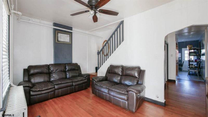 210 Brighton, Atlantic City, New Jersey 08401, 4 Bedrooms Bedrooms, 7 Rooms Rooms,1 BathroomBathrooms,Residential,For Sale,Brighton,541506
