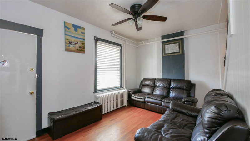 210 Brighton, Atlantic City, New Jersey 08401, 4 Bedrooms Bedrooms, 7 Rooms Rooms,1 BathroomBathrooms,Residential,For Sale,Brighton,541506