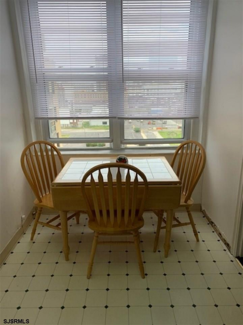 117 Dr. Martin Luther King, New Jersey 08401, 1 Bedroom Bedrooms, 4 Rooms Rooms,1 BathroomBathrooms,Rental non-commercial,For Sale,Dr. Martin Luther King,541526