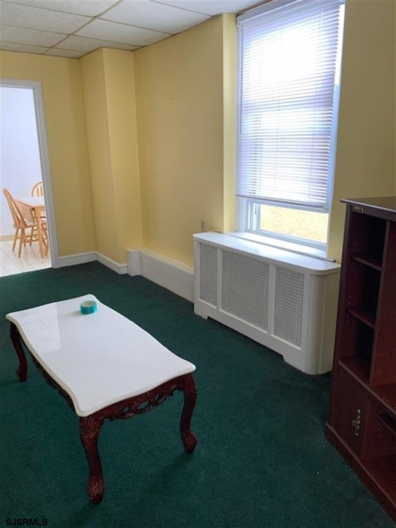 117 Dr. Martin Luther King, New Jersey 08401, 1 Bedroom Bedrooms, 4 Rooms Rooms,1 BathroomBathrooms,Rental non-commercial,For Sale,Dr. Martin Luther King,541526