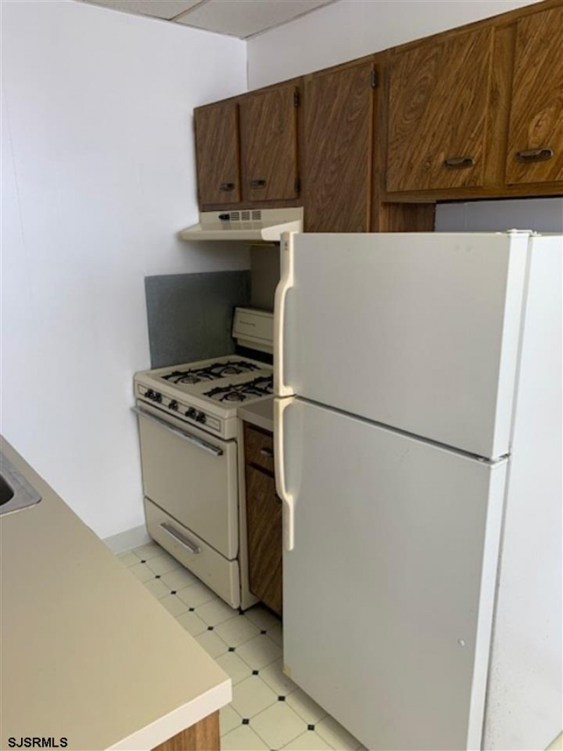 117 Dr. Martin Luther King, New Jersey 08401, 1 Bedroom Bedrooms, 4 Rooms Rooms,1 BathroomBathrooms,Rental non-commercial,For Sale,Dr. Martin Luther King,541526