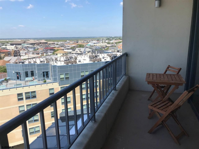 3851 Boardwalk, New Jersey 08401, 4 Rooms Rooms,1 BathroomBathrooms,Rental non-commercial,For Sale,Boardwalk,541537