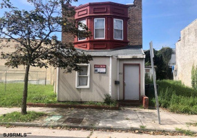 902 Michigan Ave, Atlantic City, New Jersey 08401, 3 Bedrooms Bedrooms, 5 Rooms Rooms,1 BathroomBathrooms,Residential,For Sale,Michigan Ave,541574