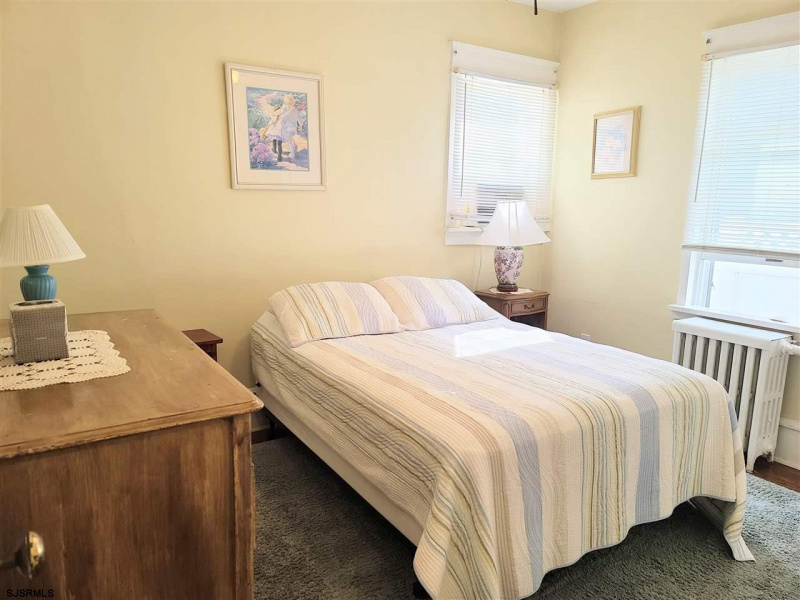 18 30th, New Jersey 08403, 4 Bedrooms Bedrooms, 7 Rooms Rooms,1 BathroomBathrooms,Rental non-commercial,For Sale,30th,541613