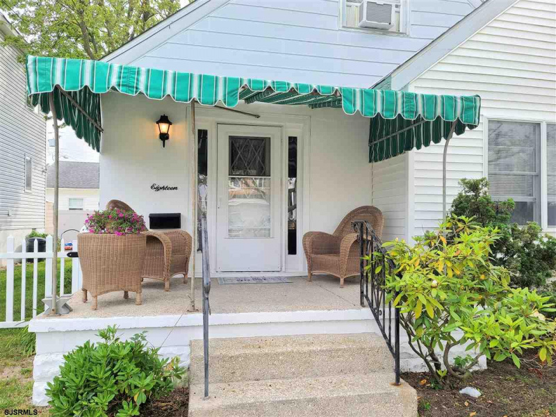 18 30th, New Jersey 08403, 4 Bedrooms Bedrooms, 7 Rooms Rooms,1 BathroomBathrooms,Rental non-commercial,For Sale,30th,541613