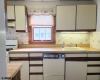 18 30th, New Jersey 08403, 4 Bedrooms Bedrooms, 7 Rooms Rooms,1 BathroomBathrooms,Rental non-commercial,For Sale,30th,541613