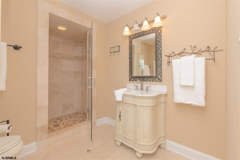 4413 Atlantic Brigantine Blvd, New Jersey 08203, 5 Bedrooms Bedrooms, 14 Rooms Rooms,4 BathroomsBathrooms,Rental non-commercial,For Sale,Atlantic Brigantine Blvd,541616