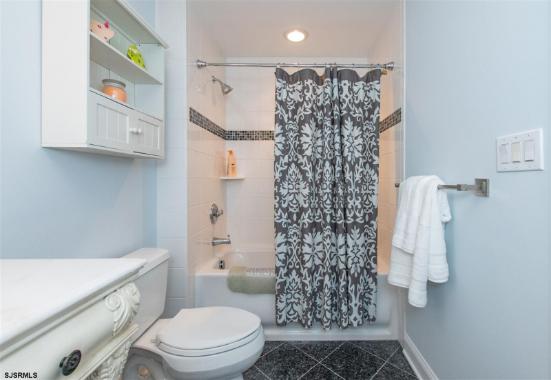 4413 Atlantic Brigantine Blvd, New Jersey 08203, 5 Bedrooms Bedrooms, 14 Rooms Rooms,4 BathroomsBathrooms,Rental non-commercial,For Sale,Atlantic Brigantine Blvd,541616