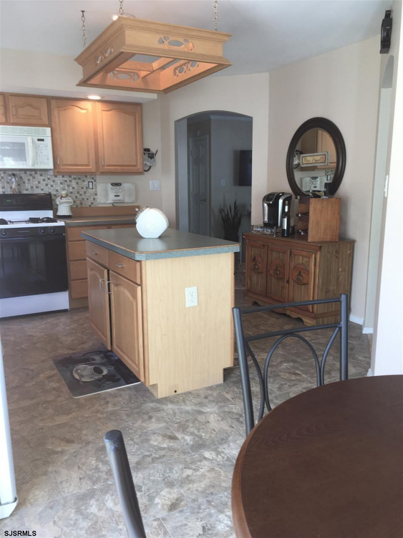 114 Royal St George, Mays Landing, New Jersey 08330, 3 Bedrooms Bedrooms, 6 Rooms Rooms,2 BathroomsBathrooms,Residential,For Sale,Royal St George,541587